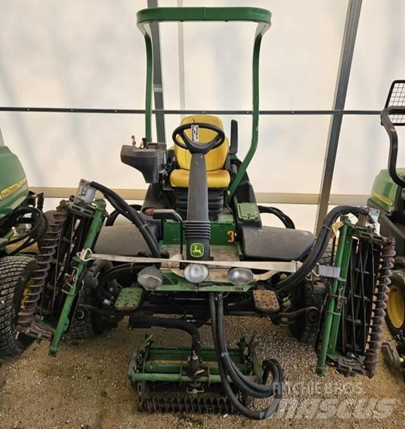 John Deere 7700 Väyläleikkuri
