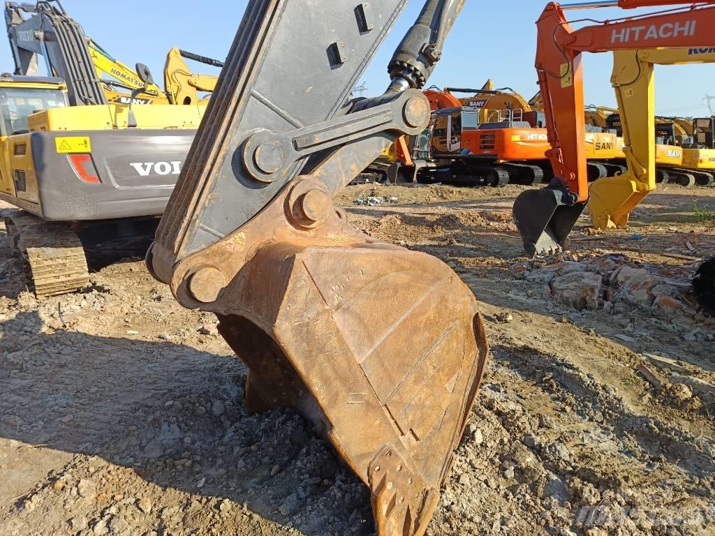 Volvo EC 240 Telakaivukoneet