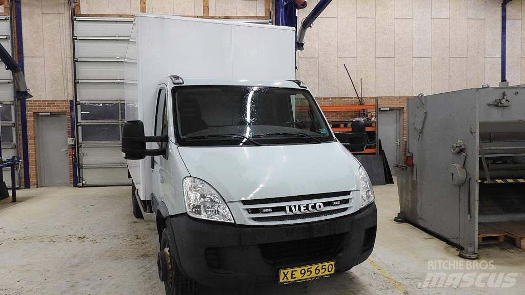 Iveco 65C 18 Umpikorikuorma-autot