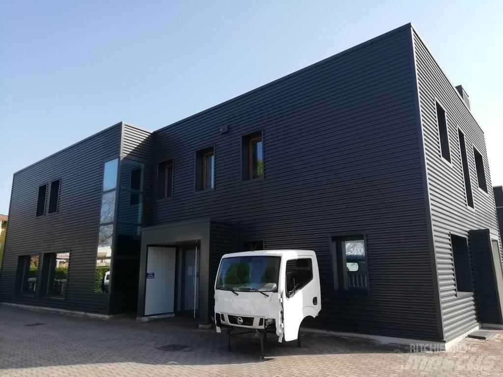 Nissan NT400 Ohjaamot ja sisustat