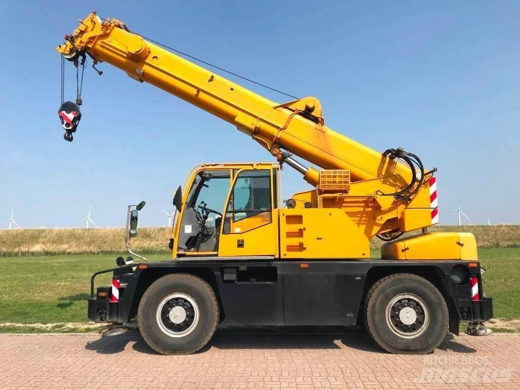 Demag ac30 Mobiilinosturit