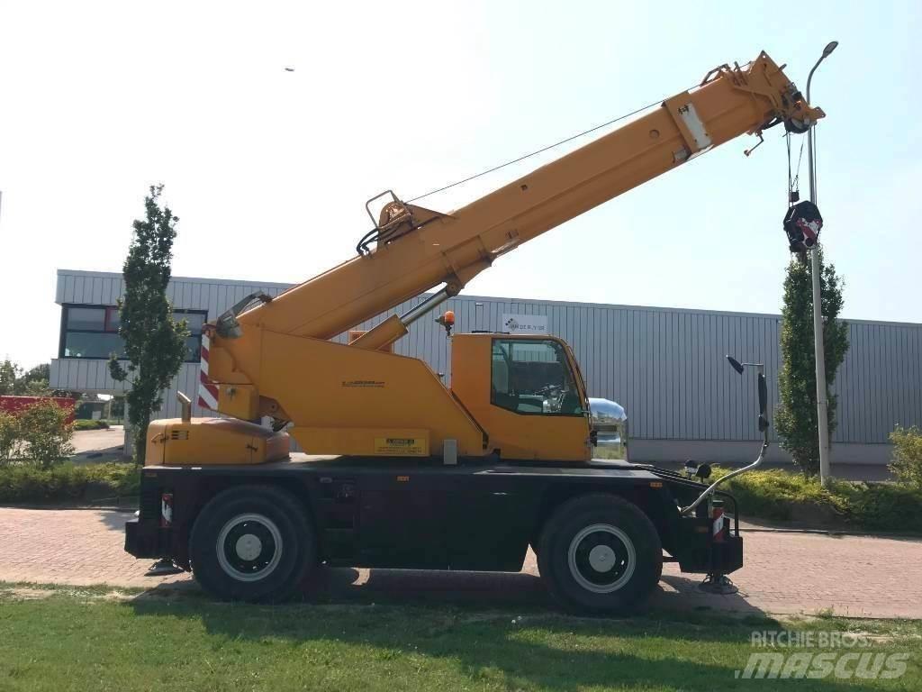 Demag ac30 Mobiilinosturit