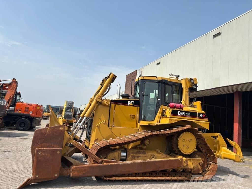 CAT D 6 R XW Telaketjupuskutraktorit