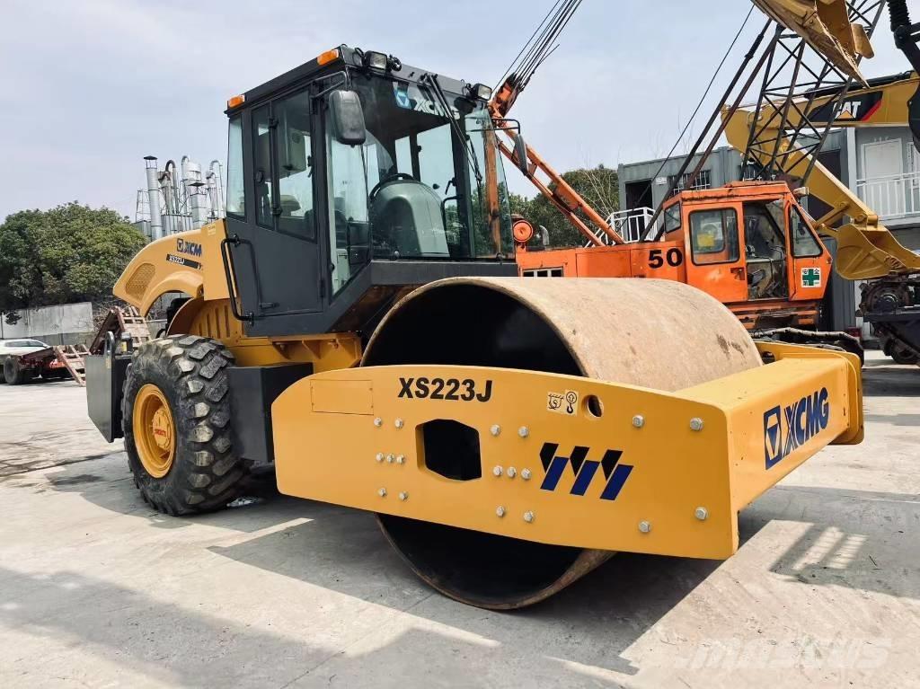XCMG XS 223 J Yksivalssijyrät