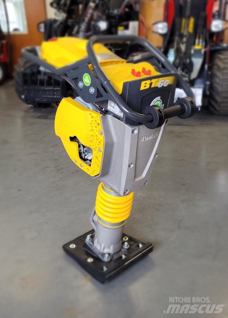 Bomag BT60 Tärylevyt