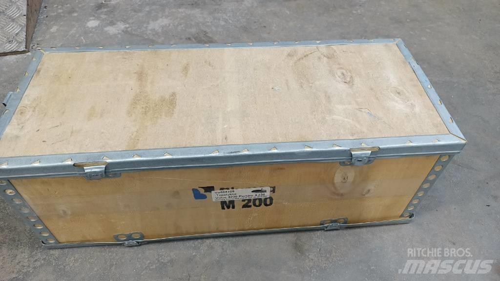 Volvo 4200 Moottorit