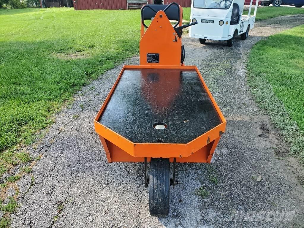 Taylor-Dunn SC100 Vetotrukit