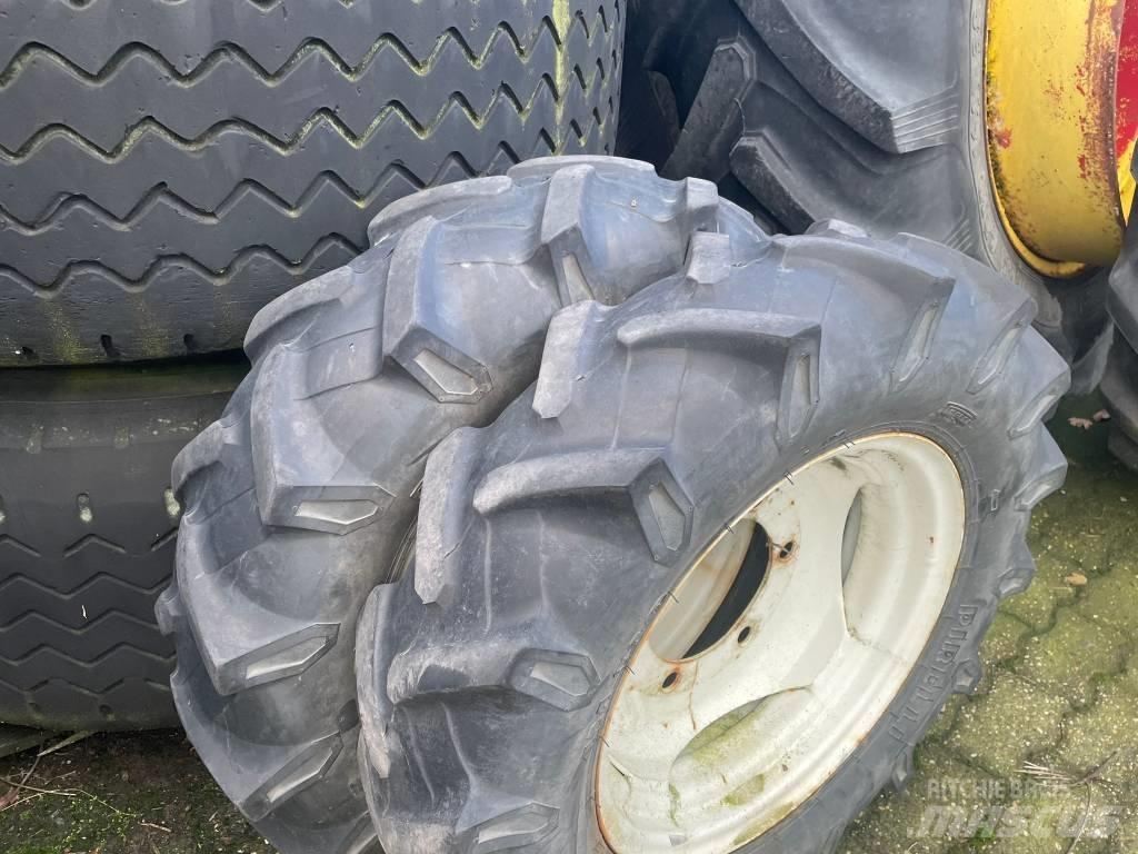Pirelli 6.5 -16 + velg Renkaat ja vanteet