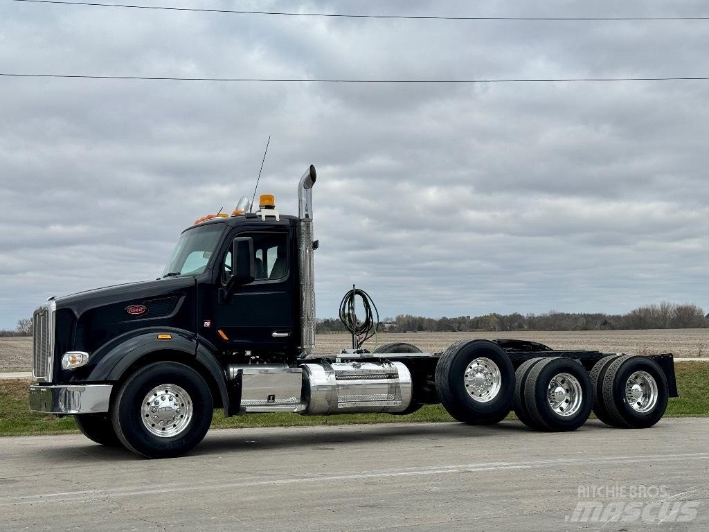 Peterbilt 567 Vetopöytäautot