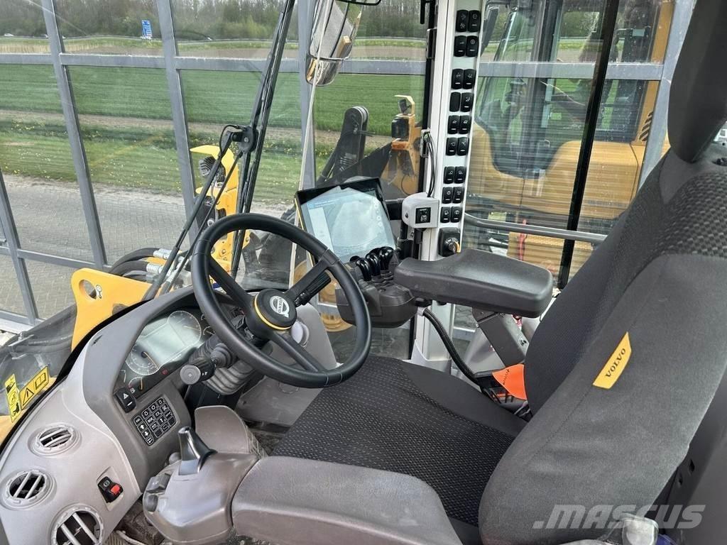Volvo L110H Pyöräkuormaajat