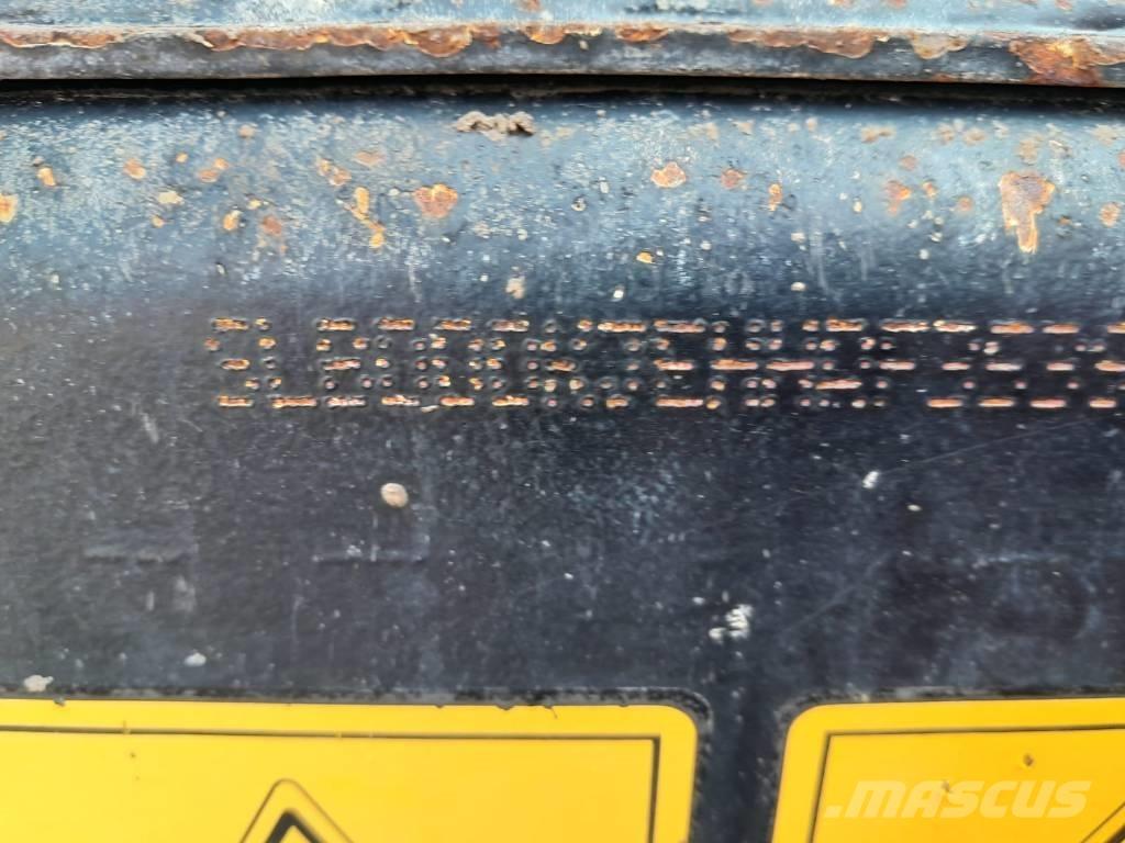 JCB 3TST Dumpperit