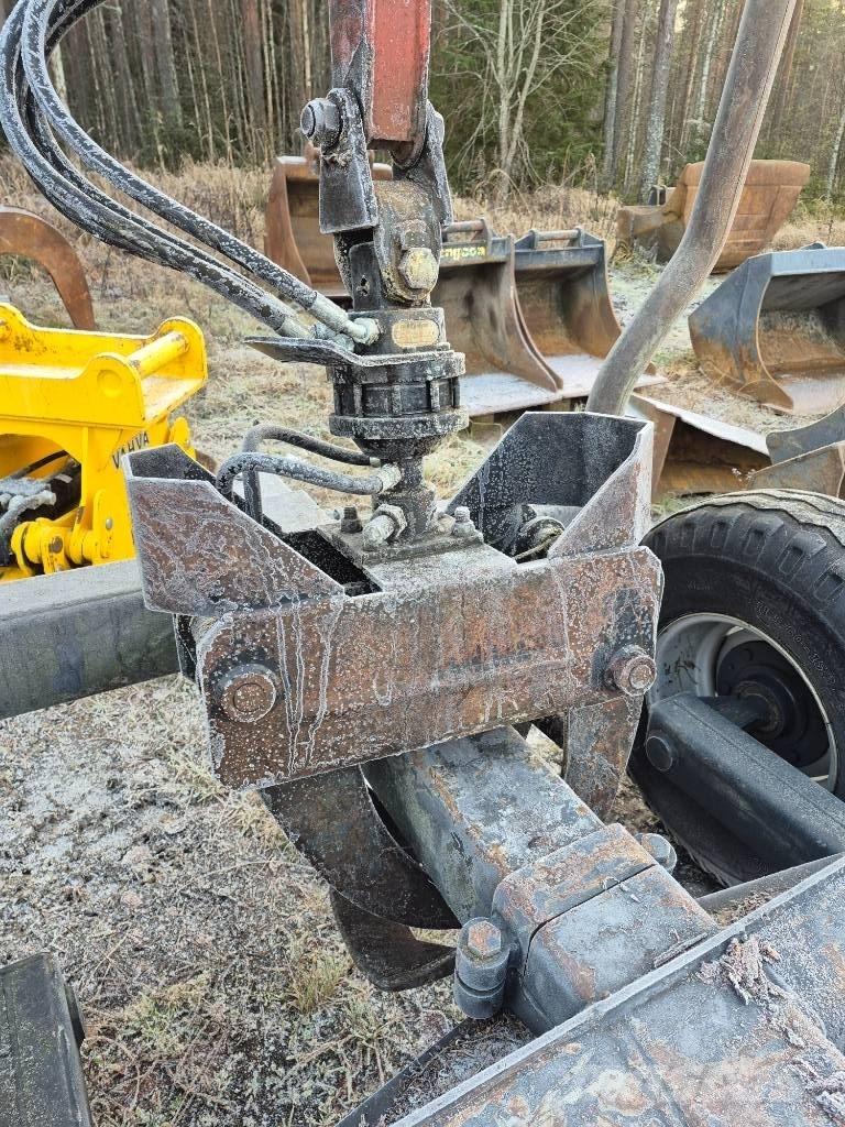 Patu 1800 Metsäperävaunut