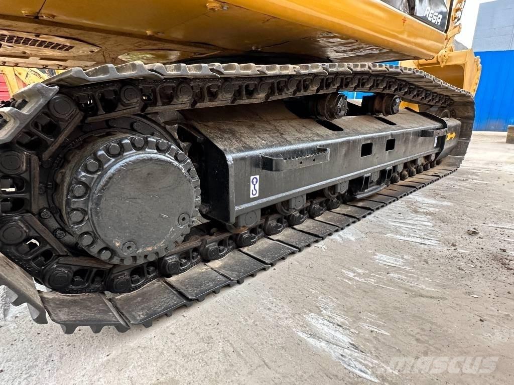 CAT 330 D Telakaivukoneet