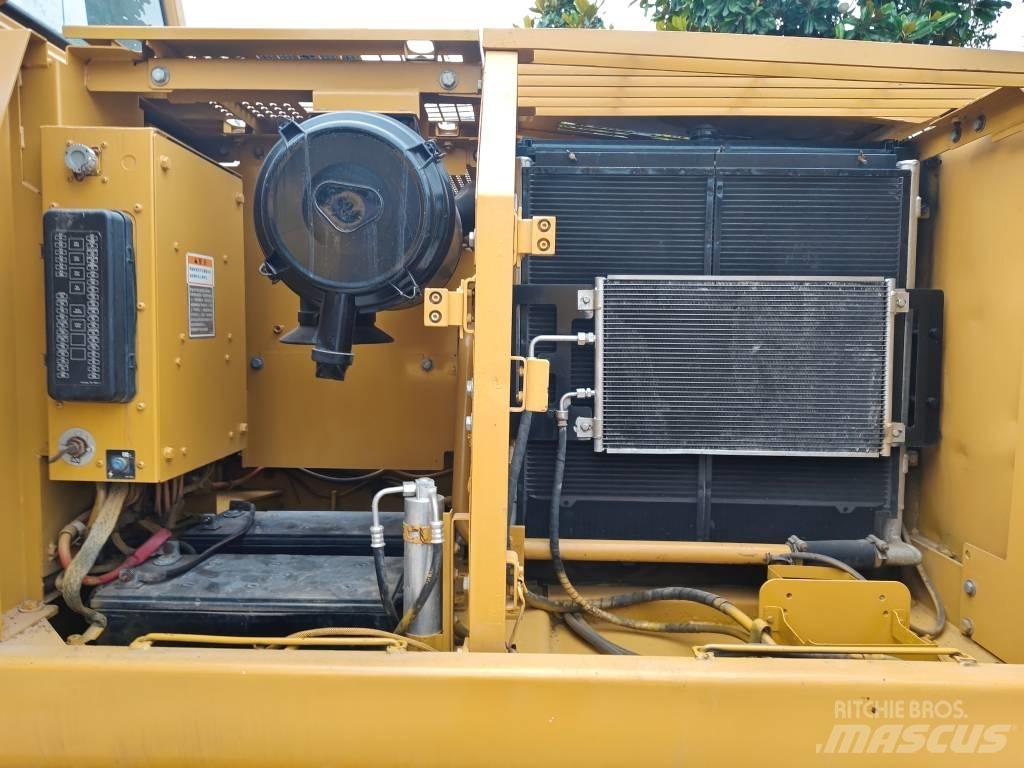 CAT 320 C L Telakaivukoneet