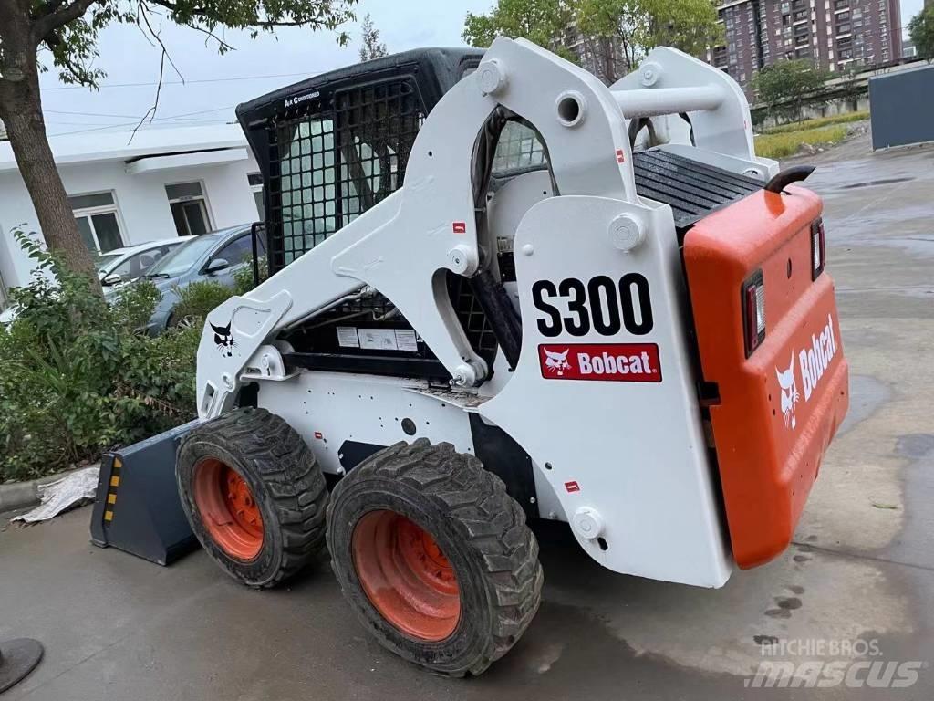 Bobcat S 300 Liukuohjatut kuormaajat