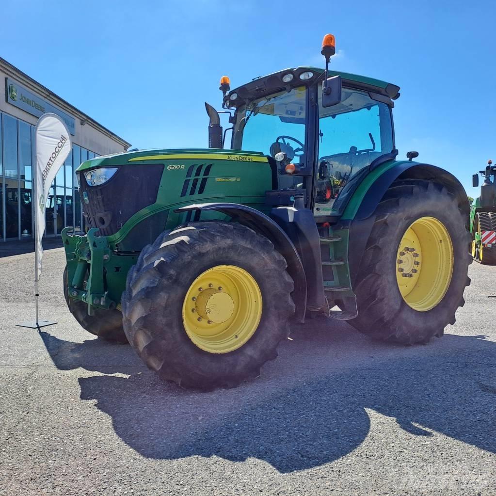 John Deere 6210 R Traktorit