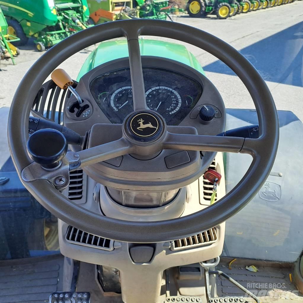 John Deere 6210 R Traktorit