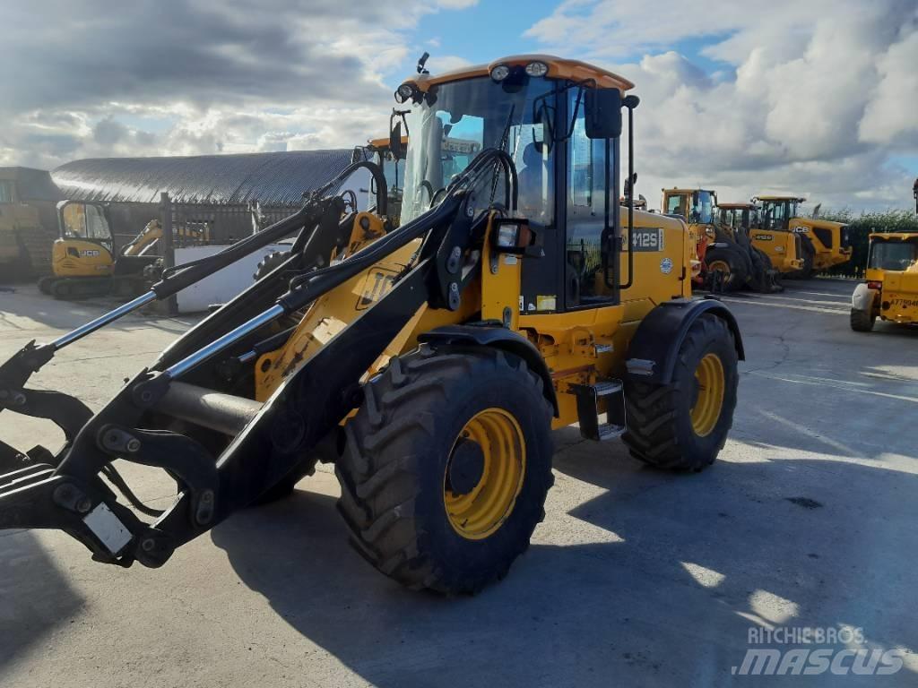JCB 412 Maatalouskurottajat