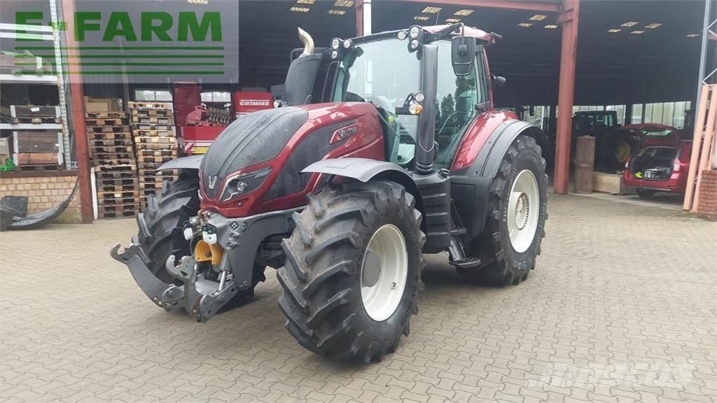Valtra T 174 Traktorit