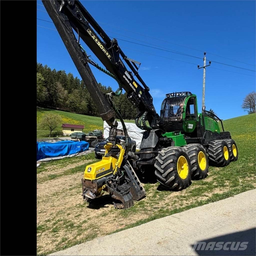 John Deere 1270 G Harvesterit