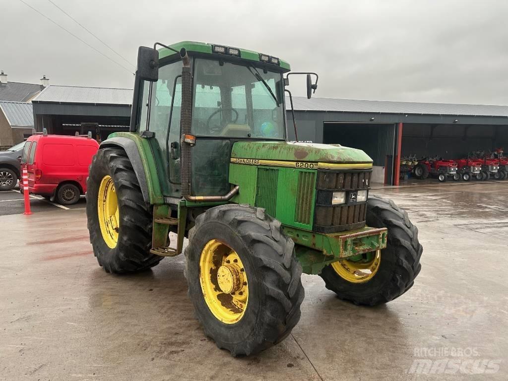 John Deere 6200 Traktorit