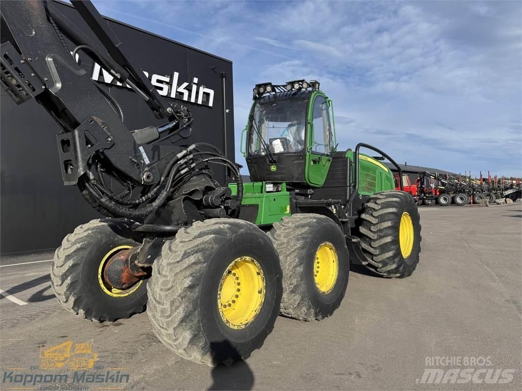 John Deere 1470E Harvesterit