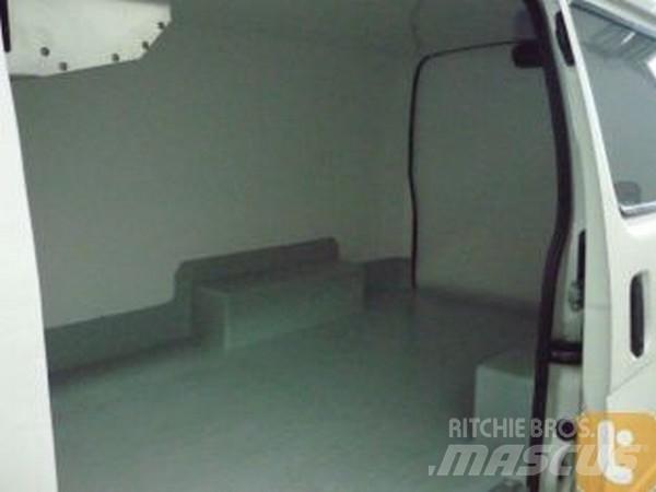 Toyota HIACE RZH103R Pakettiautot