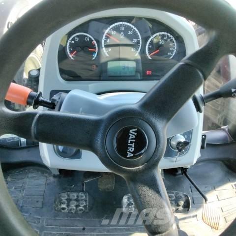 Valtra N 174 Traktorit