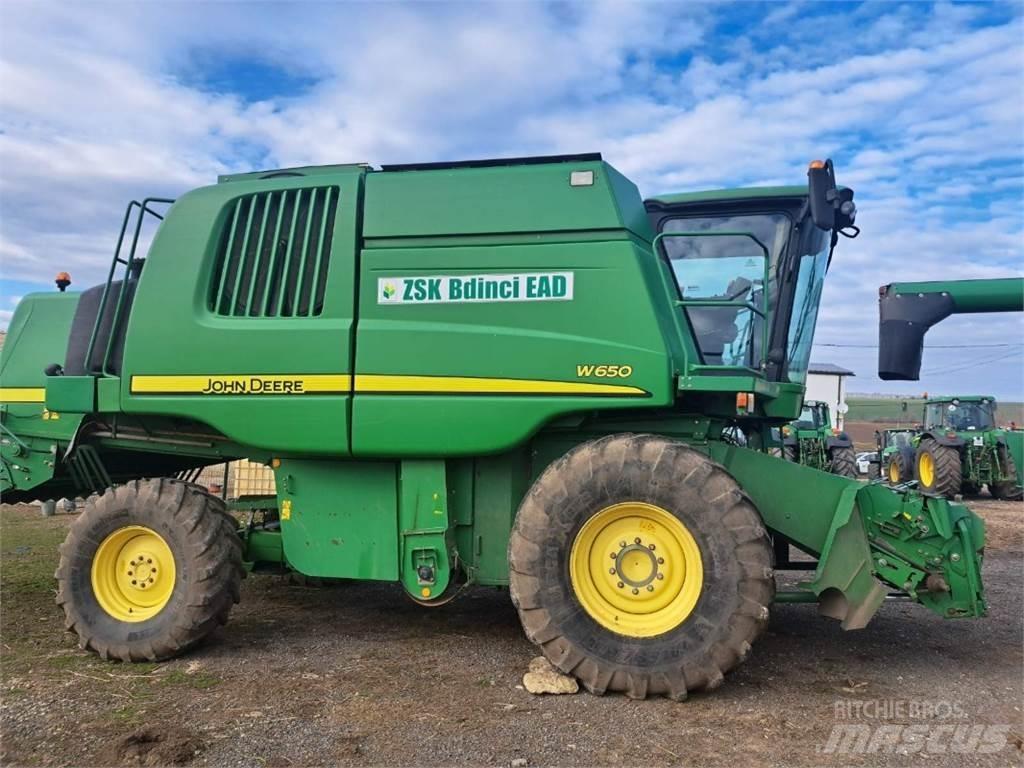 John Deere W650 Leikkuupuimurit