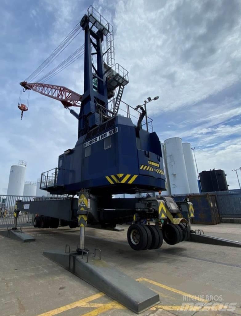 Liebherr LHM 100 Satamanosturit