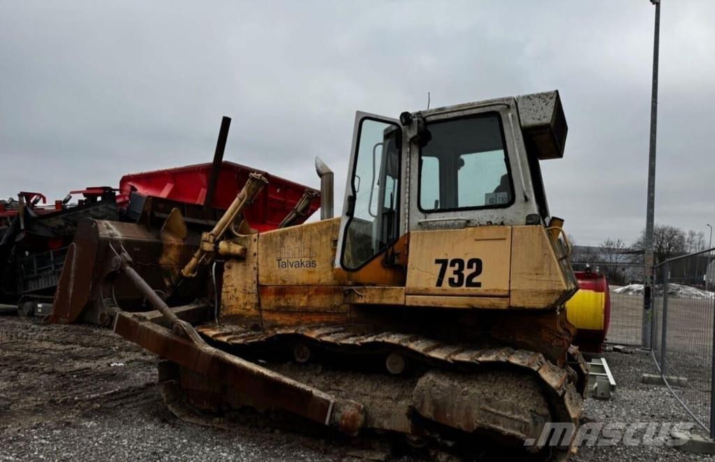 Liebherr 732 Telaketjupuskutraktorit