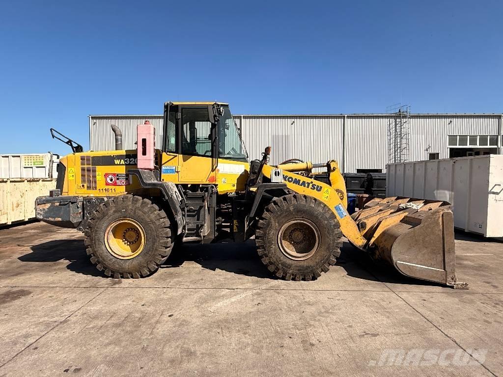 Komatsu WA 320-6 Pyöräkuormaajat
