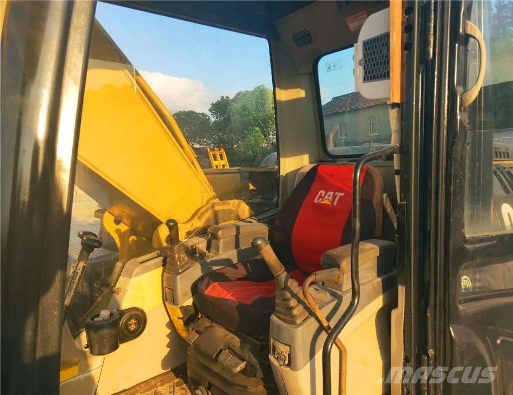 CAT 325D Telakaivukoneet