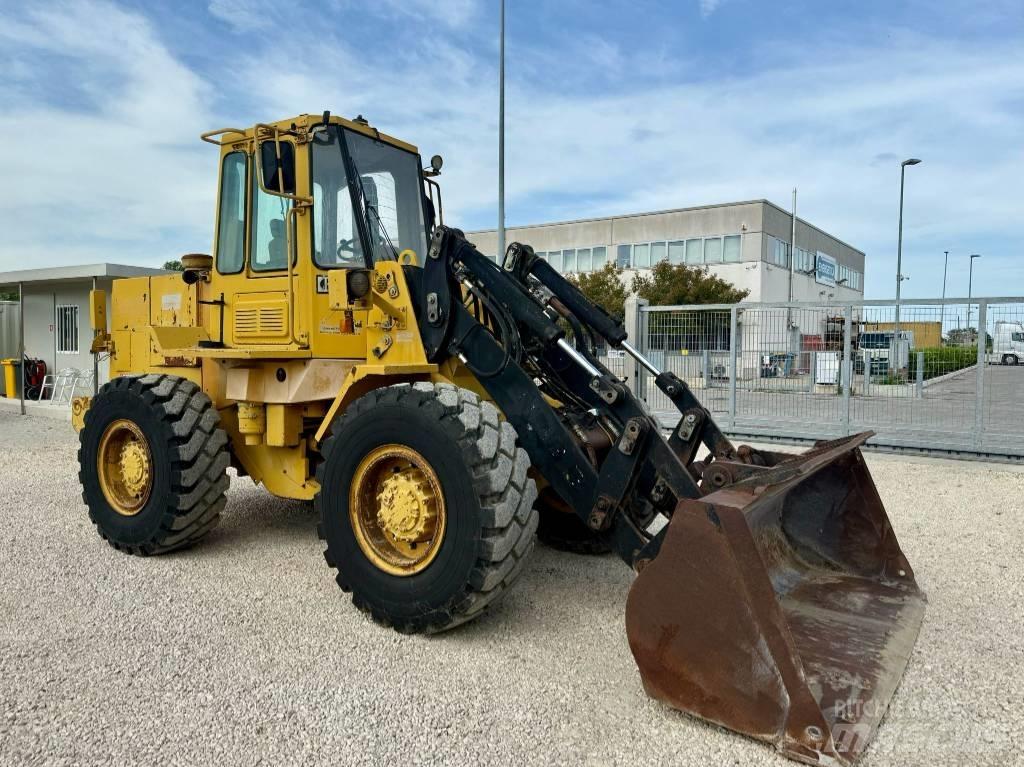 CAT IT 18 B Pyöräkuormaajat