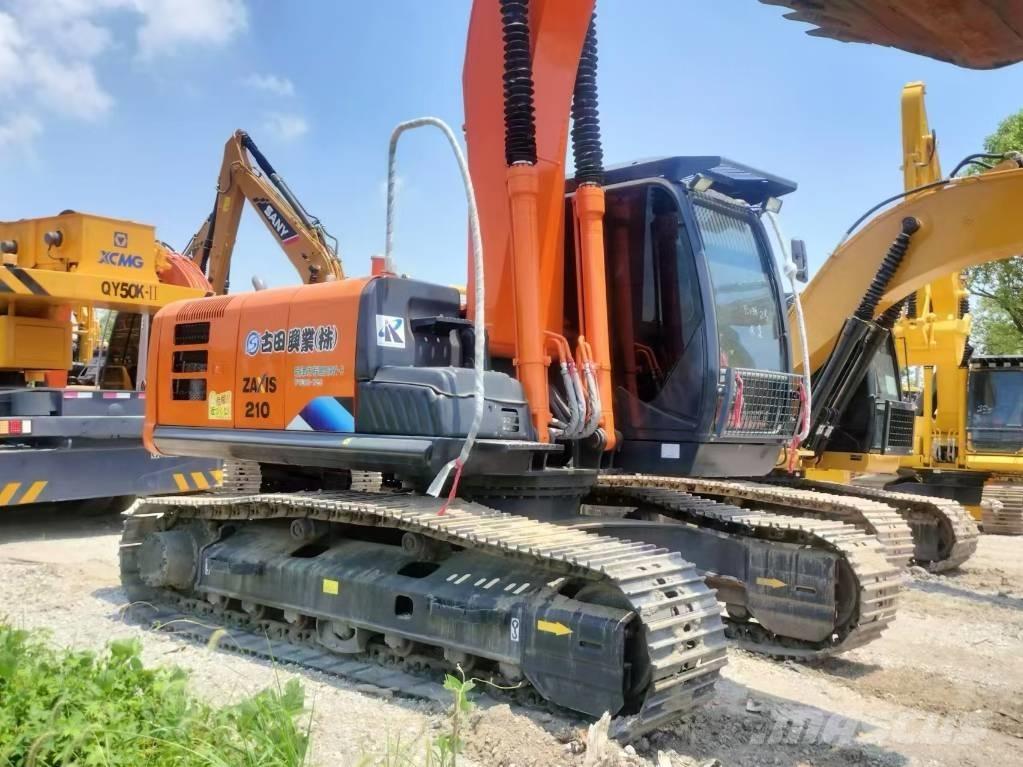 Hitachi ZX 210 Telakaivukoneet