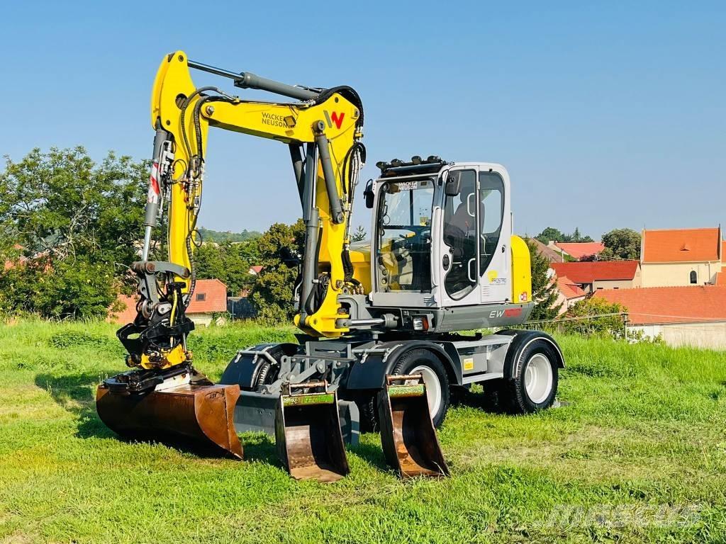Wacker Neuson EW 100 Pyöräkaivukoneet