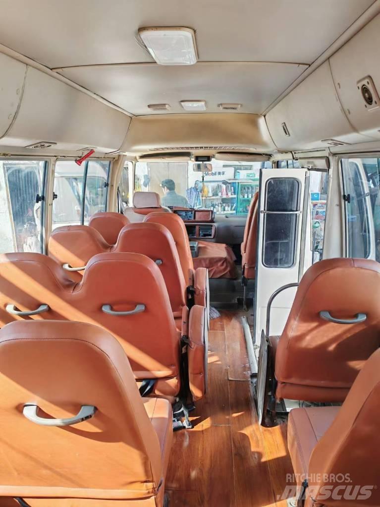 Toyota Coaster Linjaliikennebussit