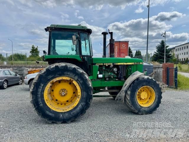 John Deere 4455 Traktorit
