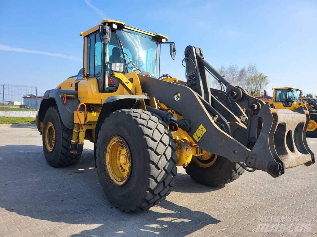 Volvo L 120 H Pyöräkuormaajat