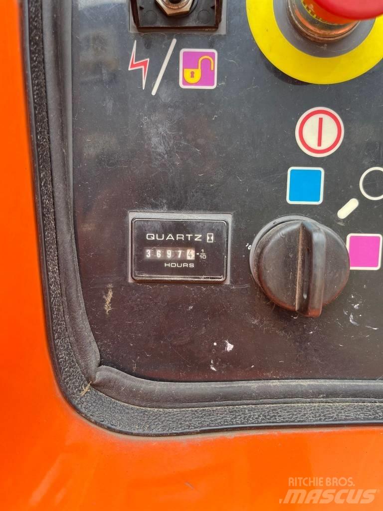 JLG 860 SJ Teleskooppipuominostimet
