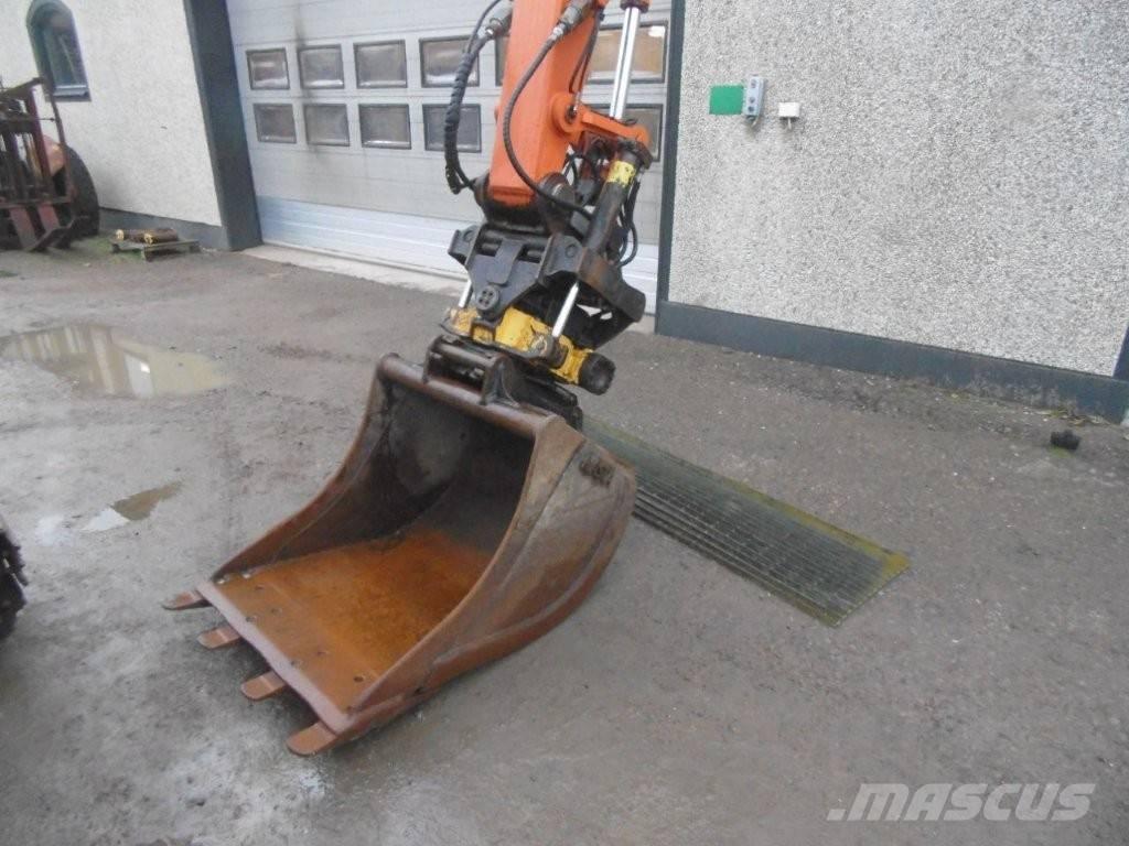 Hitachi 85 US Midikaivukoneet 7t - 12t