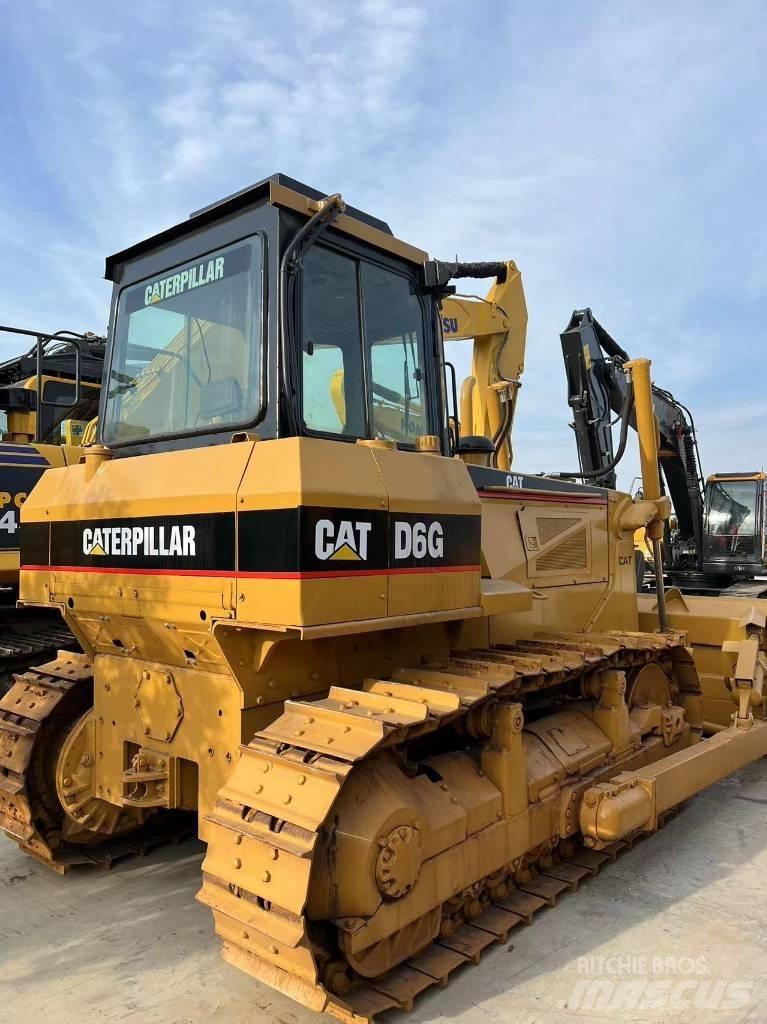 CAT D 6 G Telaketjupuskutraktorit