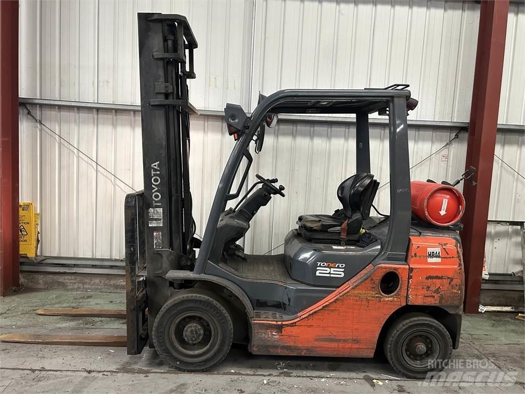 Toyota 02-8FGF25 Nestekaasutrukit