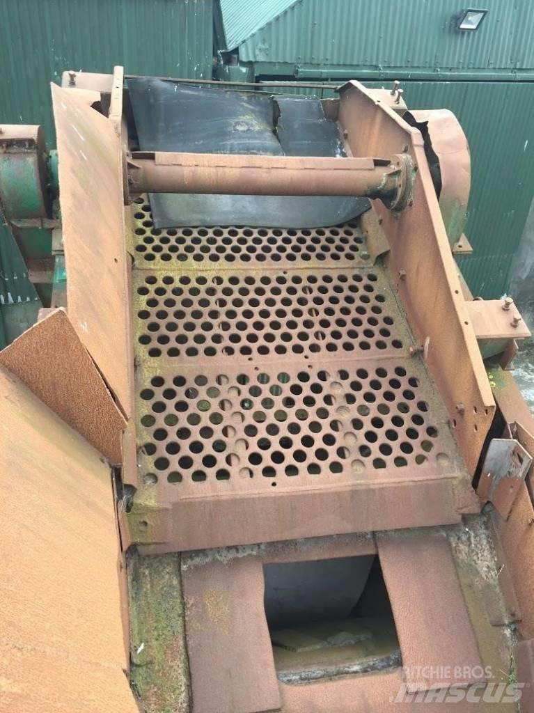Goodwin Barsby 36X10 Murskaimet