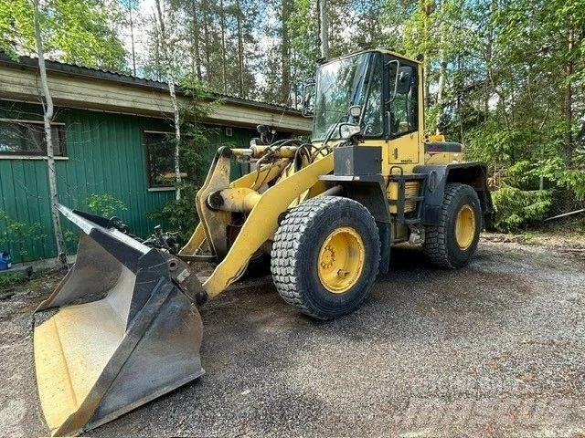 Komatsu WA 180-3 Pyöräkuormaajat