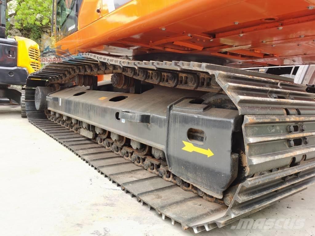Doosan DX 225 LC Telakaivukoneet