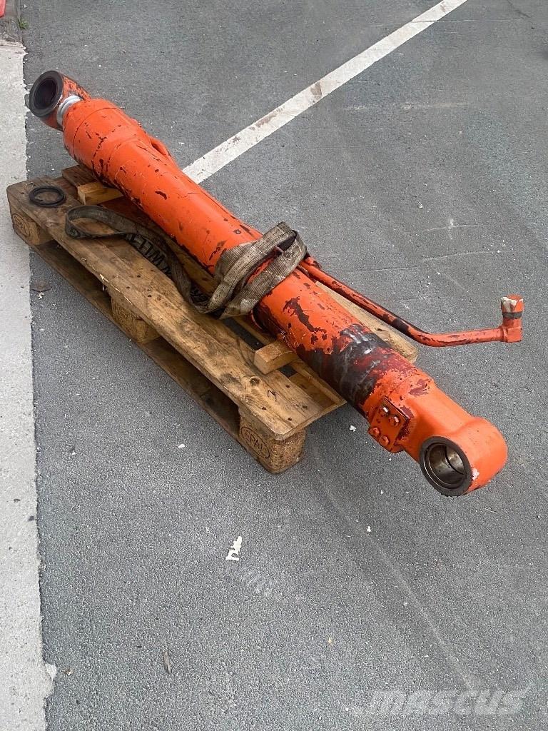 Hitachi ZX 250 LC Telakaivukoneet