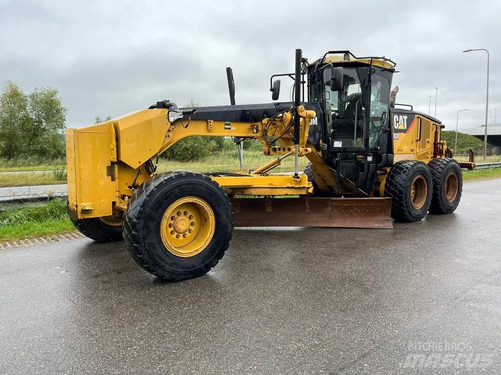 CAT 140M Tiehöylät