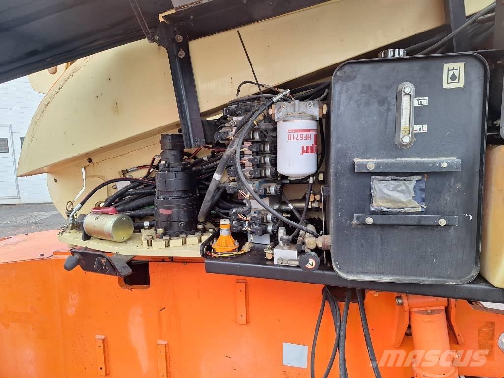 JLG 660 SJ 4x4x4 Kuukulkijat