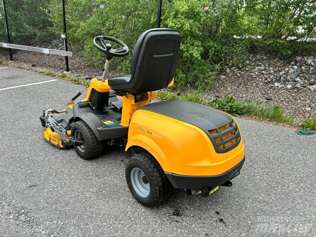 Stiga Park 740 PWX Päältäajettavat ruohonleikkurit